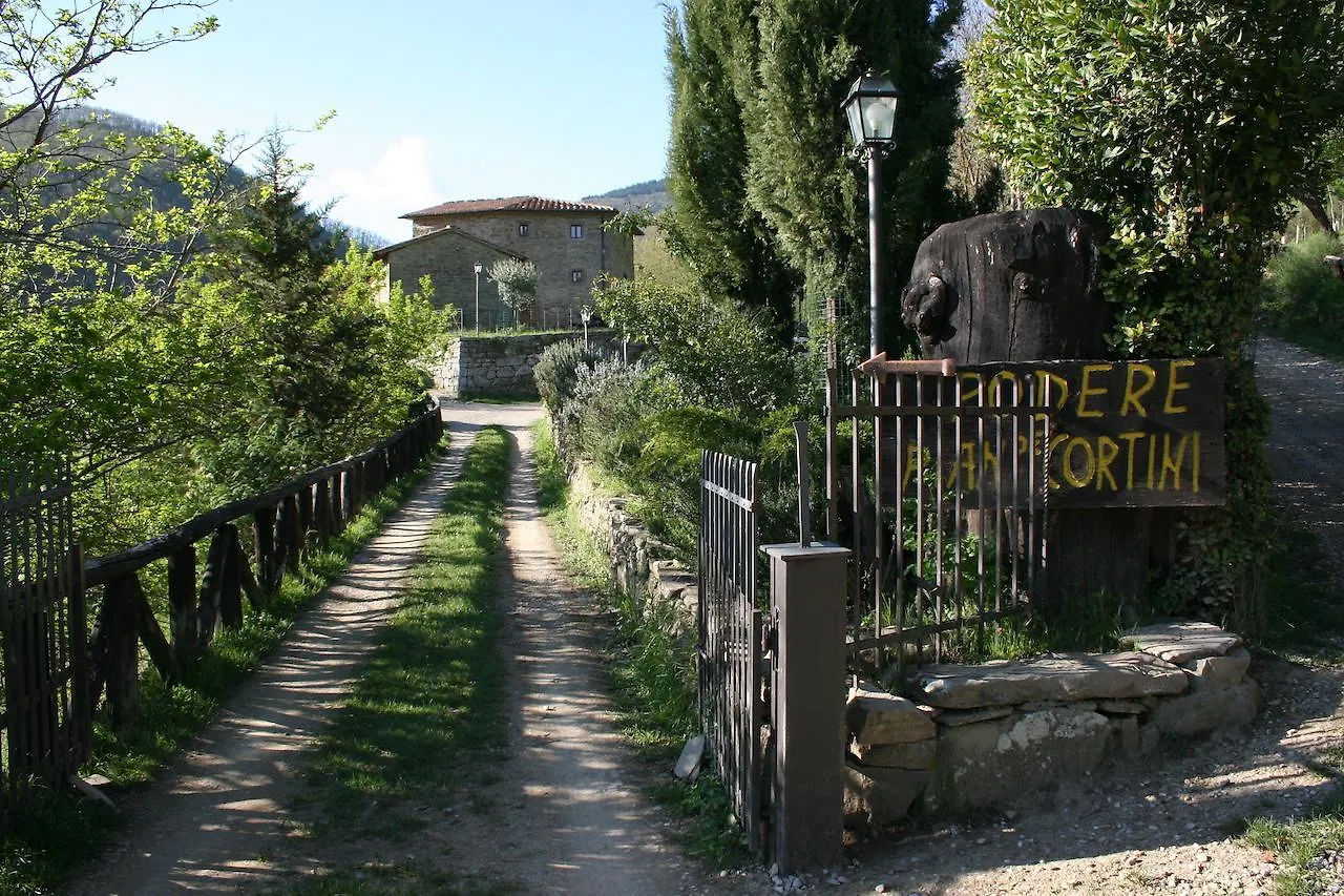 Farm stay Podere Pian De' Cortini Villa Serravalle